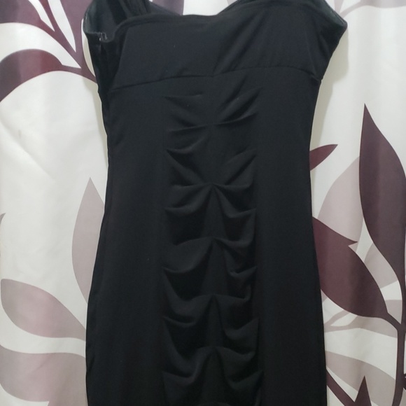 Little black dress - Picture 4 of 6